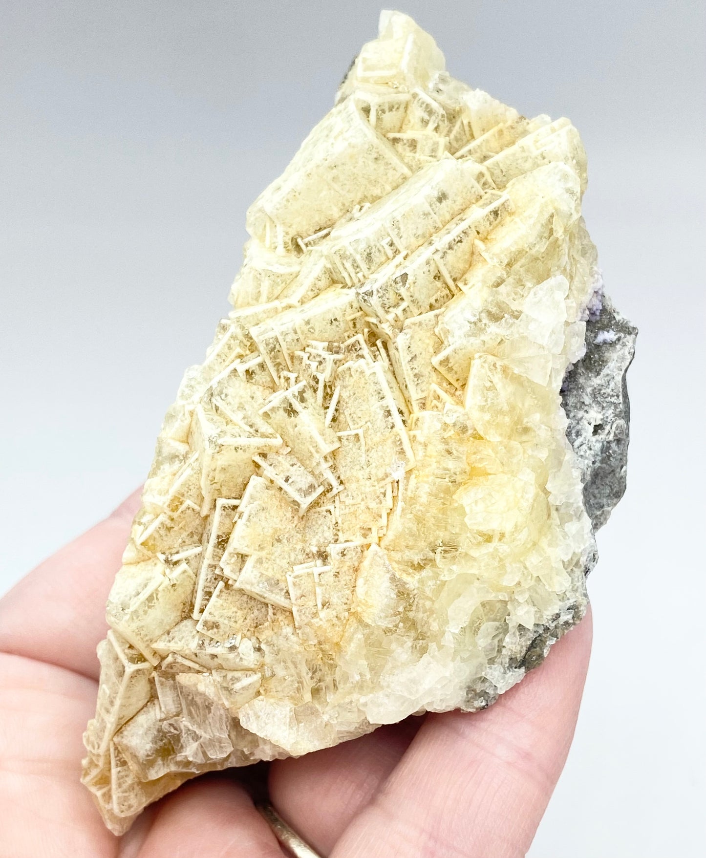 #1 Rare One Location Derbyshire Cream Edge Fluorite Large Specimen From Pindale Quarry, Castelton, Derbyshire, U.K. 🇬🇧 (Independently ⛏️ Mined)