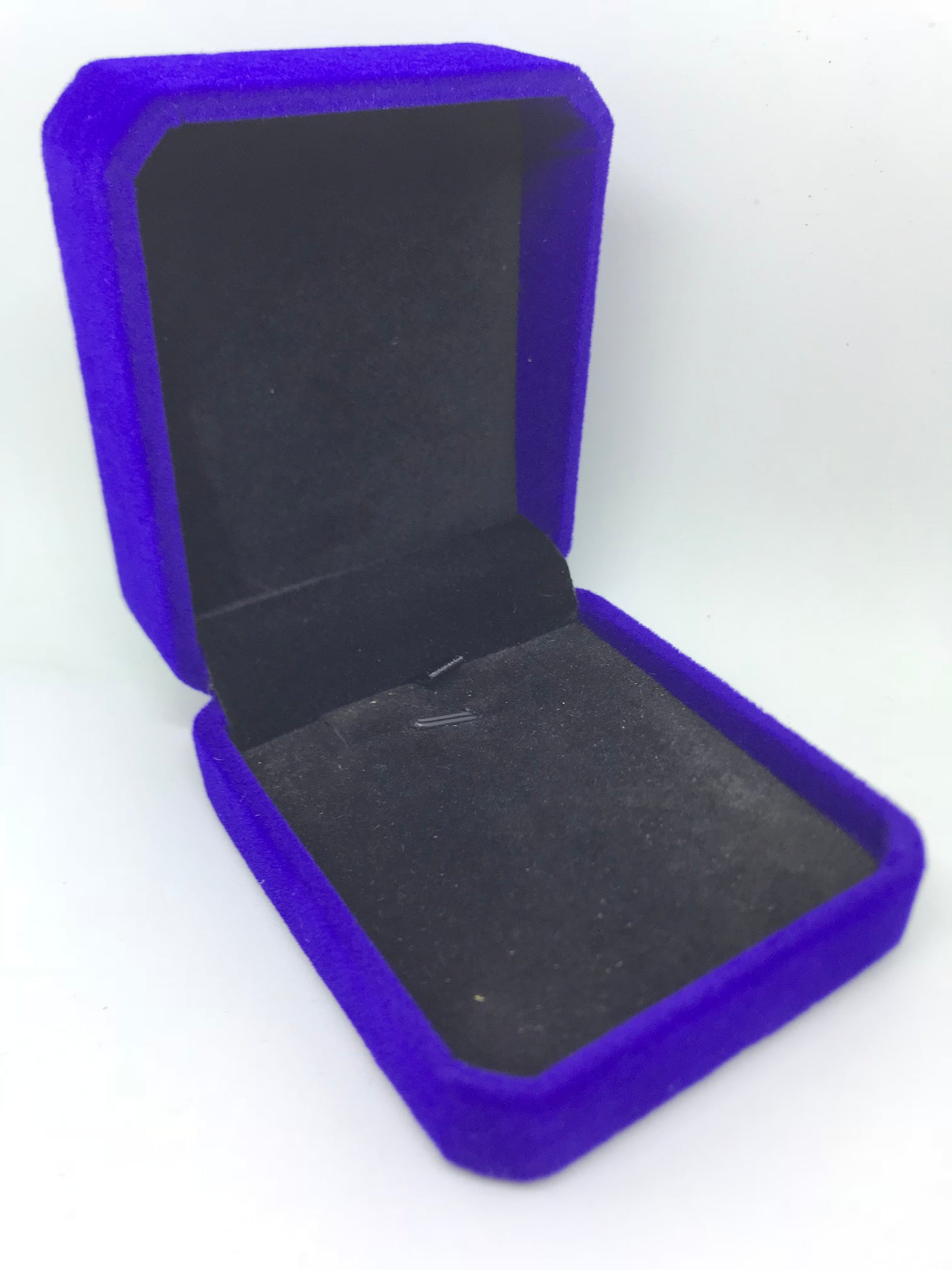 Blue and Black Velvet Gift Boxes: Ring, Pendant & Bracelet